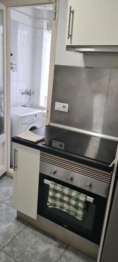 Habitaciones Camp Nou Apartment L'Hospitalet de Llobregat Ngoại thất bức ảnh